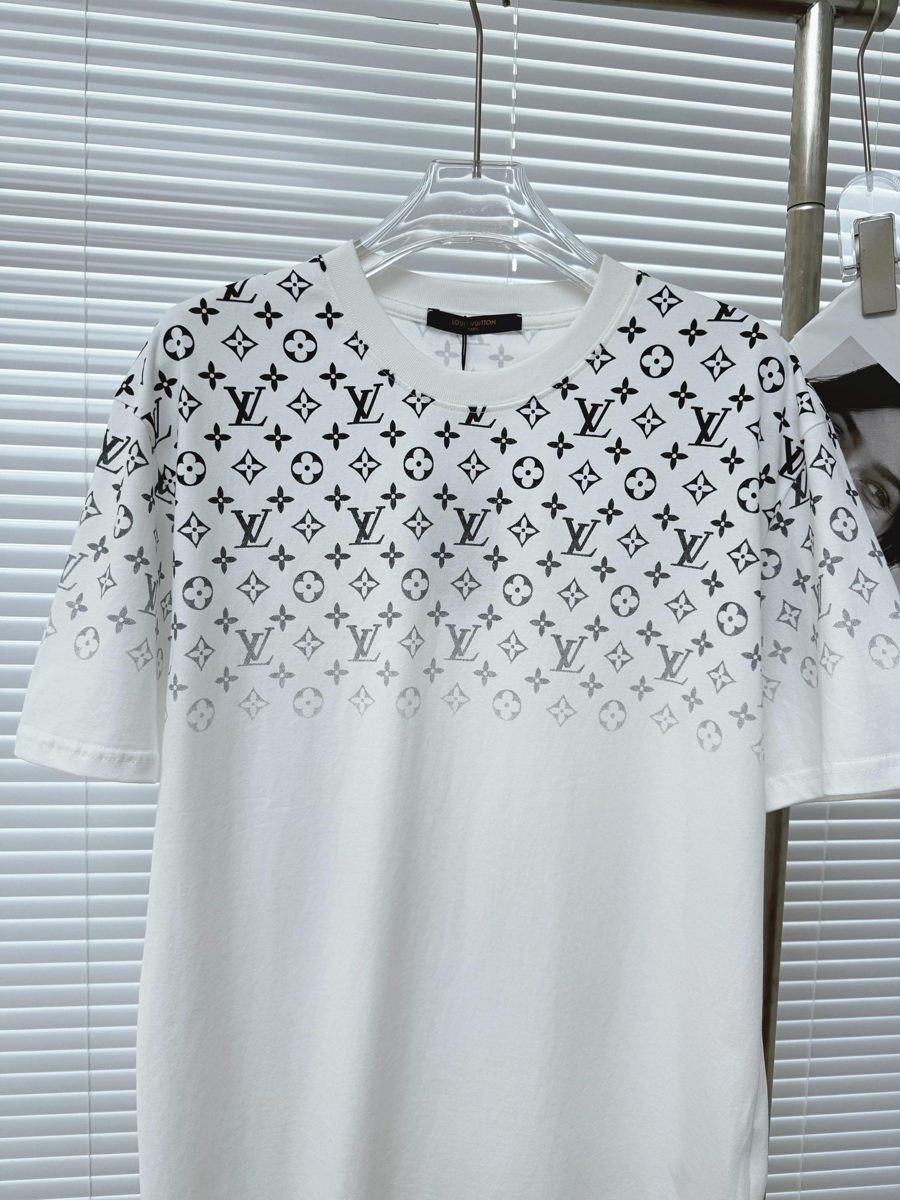 T Shirt 1692